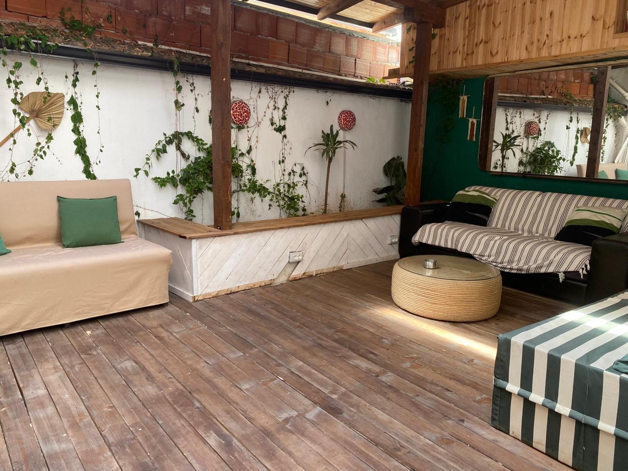 Trip'N'Hostel Chill Zone Tirana Esterno foto